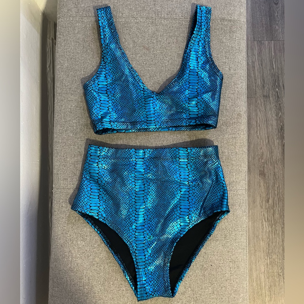 Lime Blonde Snakeskin Rave Set